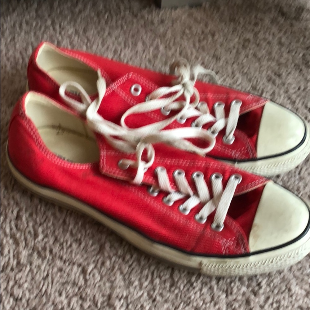 Converse red used